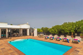 Villa Iko by Villa Plus